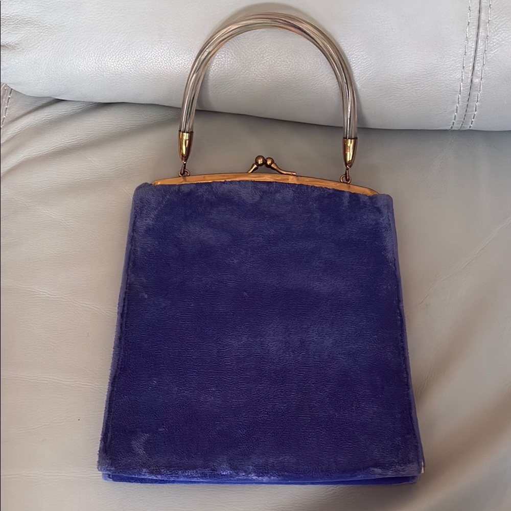 Vintage 1960s blue velvet purse with blue side handle.